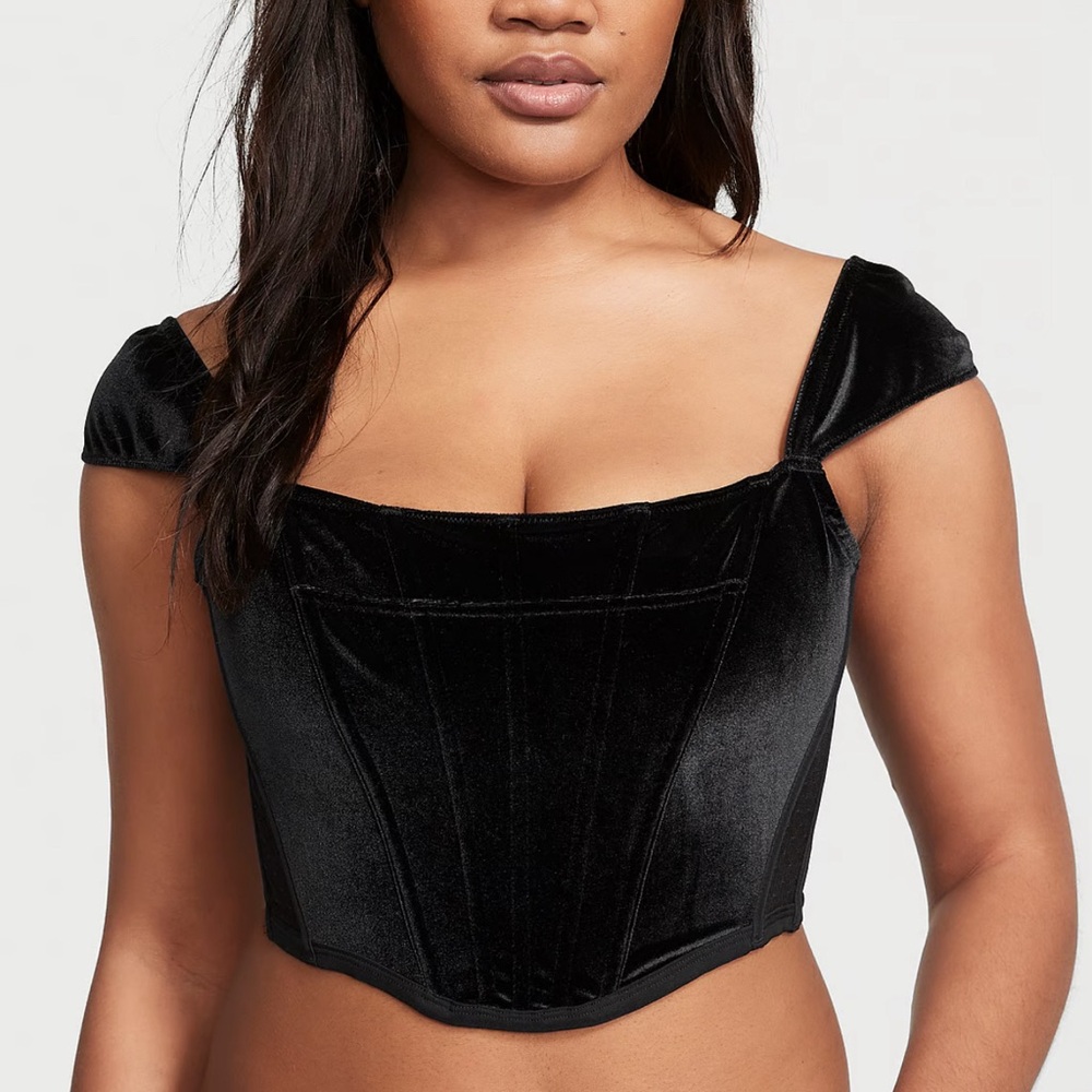 Velvet Cropped Corset Top Women’s Black Small Victoria’s secret New with tags!